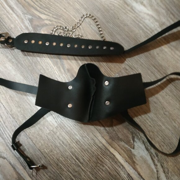 Faux Leather Face Mask and Choker Set - Picture 6 of 6